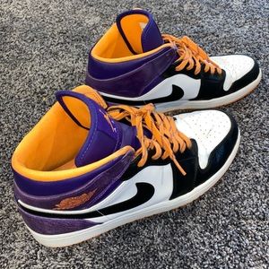 Jordan Retro 1 Mid Phoenix Suns Size 13